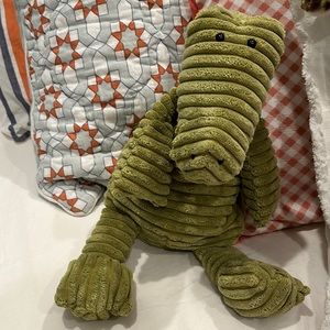 Last chance: Jellycat stuffed alligator